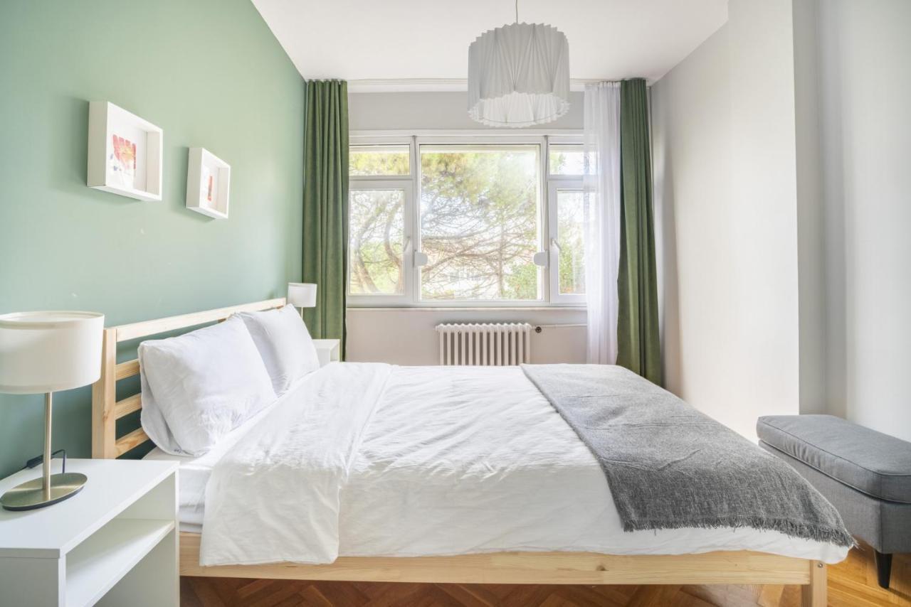 Spacious Flat Near Caddebostan Coast Apartment Istanbul Ngoại thất bức ảnh